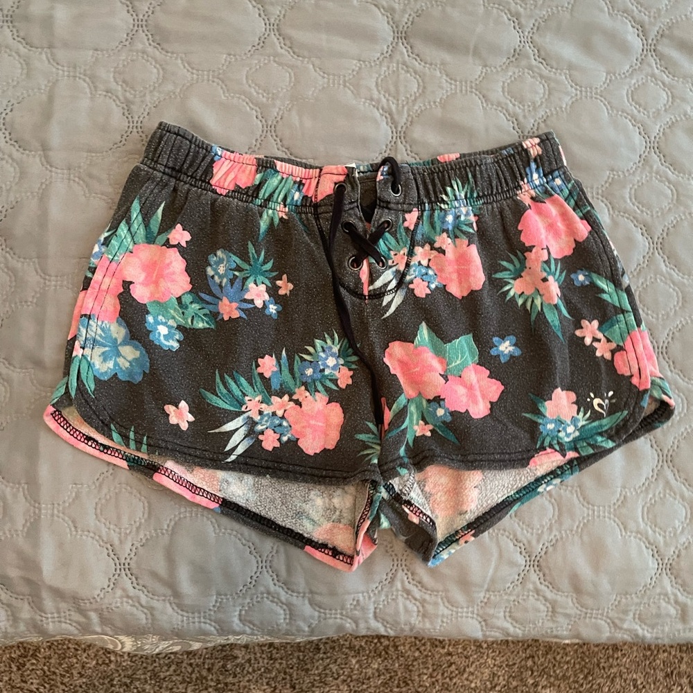 flower shorts